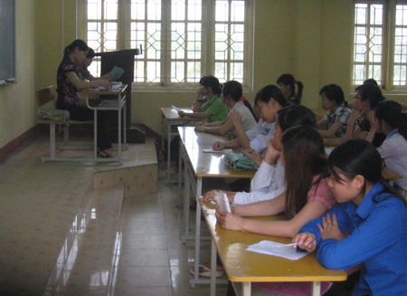 Sáng nay, thí sinh làm thủ tục thi đại học đợt 2 - 4 Sáng nay, thí sinh làm thủ tục thi đại học đợt 2 - 4