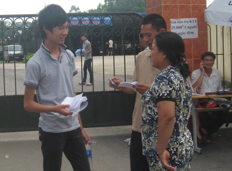 Đề Lịch sử dài, đề Toán không quá khó - 21