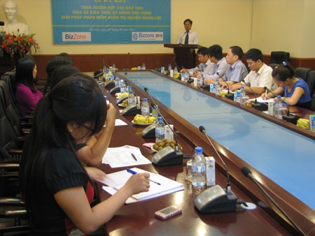 ĐH Công đoàn đưa phần mềm quản trị nhân sự vào giảng dạy - 1 ĐH Công đoàn đưa phần mềm quản trị nhân sự vào giảng dạy - 1