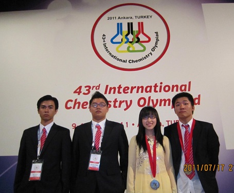 Cậu bạn lớp 11 “rinh” HCB Olympic Hóa học quốc tế - 2