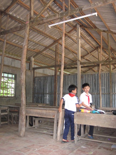 Sóc Trăng: Vừa học vừa lo trường… sập - 2 Sóc Trăng: Vừa học vừa lo trường… sập - 2