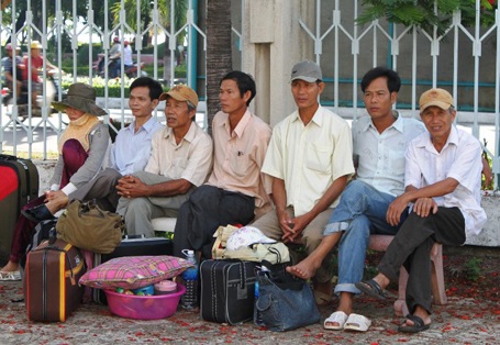Rộn ràng tân sinh viên làm thủ tục nhập học - 7 Rộn ràng tân sinh viên làm thủ tục nhập học - 7