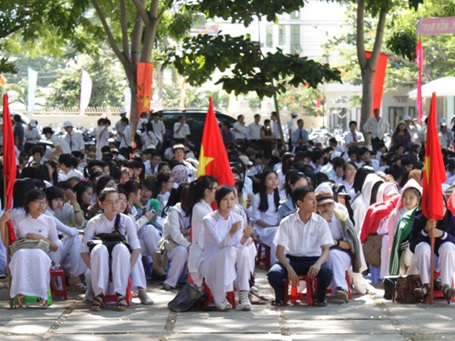 Náo nức khai giảng năm học mới 2011-2012 - 5 Náo nức khai giảng năm học mới 2011-2012 - 5