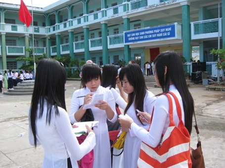 Náo nức khai giảng năm học mới 2011-2012 - 1 Náo nức khai giảng năm học mới 2011-2012 - 1