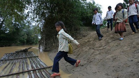 Vượt sông dữ đi lấy chữ - 1 Vượt sông dữ đi lấy chữ - 1