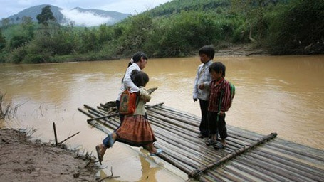 Vượt sông dữ đi lấy chữ - 3 Vượt sông dữ đi lấy chữ - 3