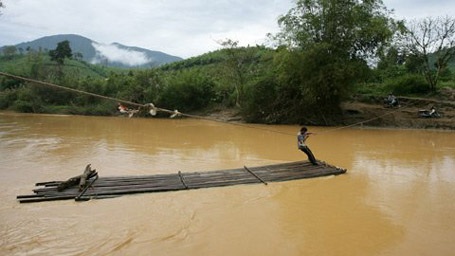Vượt sông dữ đi lấy chữ - 5 Vượt sông dữ đi lấy chữ - 5