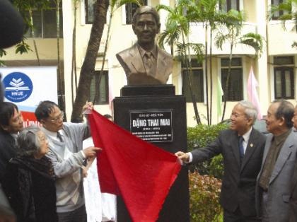 Đặng Thai Mai - Hiệu trưởng đầu tiên của ĐH Sư phạm Hà Nội  - 1