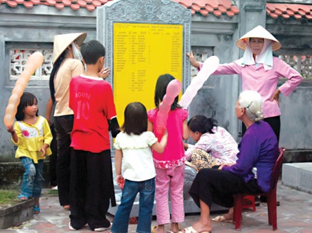 Ngôi làng có 60 giáo sư, phó giáo sư - 1 Ngôi làng có 60 giáo sư, phó giáo sư - 1