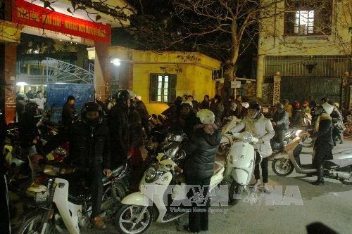 Học sinh THPT tập Thể dục vào buổi... tối! - 4 Học sinh THPT tập Thể dục vào buổi... tối! - 4