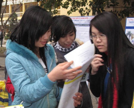 Chỉ tiêu tuyển sinh 2012: Trường giữ, trường giảm - 1 Chỉ tiêu tuyển sinh 2012: Trường giữ, trường giảm - 1