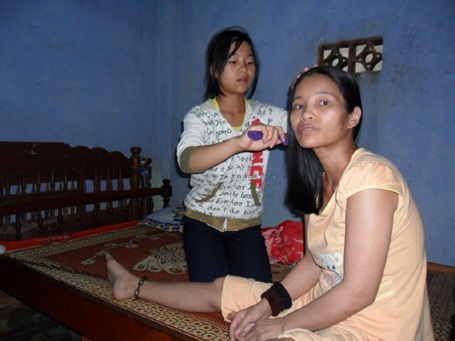 Thiếu cha, chăm mẹ tâm thần vẫn học giỏi