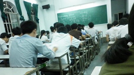“Siêu thu nhập” của giáo viên ở Sài Gòn - 1 “Siêu thu nhập” của giáo viên ở Sài Gòn