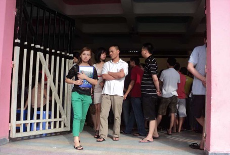 Thở phào khi mua được đơn dự tuyển vào Trường Thực Nghiệm - 15 Thở phào khi mua được đơn dự tuyển vào Trường Thực Nghiệm