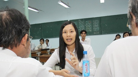 Hệ tại chức: Đứa con bị từ chối - 1 Hệ tại chức: Đứa con bị từ chối