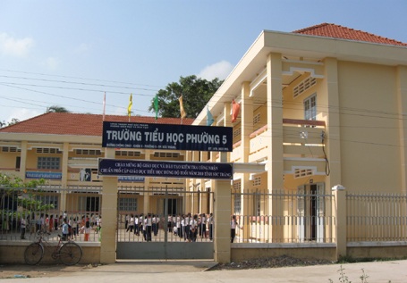 Sẵn sàng cho năm học mới - 3 Trường mới ở vùng đồng bào dân tộc Khmer. (Ảnh: Bạch Dương)