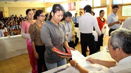 Chệch choạc giữa đào tạo và tuyển dụng: Trách nhiệm của ai?