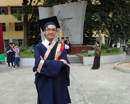 Ngưỡng mộ bảng thành tích của thủ khoa tốt nghiệp ĐH Kinh tế Quốc dân - 1 Ngưỡng mộ bảng thành tích của thủ khoa tốt nghiệp ĐH Kinh tế Quốc dân