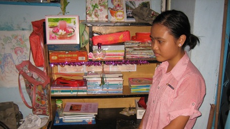 Bán tóc để được đến trường