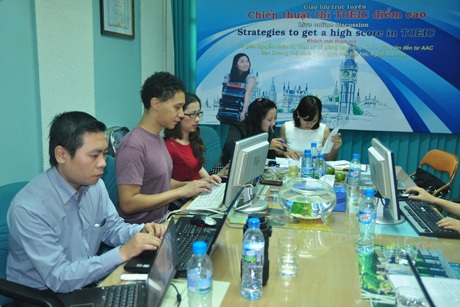 Quang cảnh buổi giao lưu trực tuyến. (Ảnh: Lê Trường)