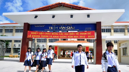 Khánh thành Trường THPT Trần Văn Giàu - 1 Trường THPT Trần Văn Giàu vừa được đưa vào sử dụng. (Ảnh: Minh Đức)