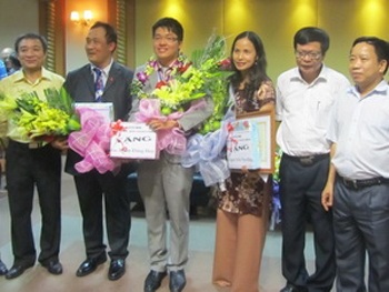 Đằng sau 8 huy chương Olympic Hóa học quốc tế - 1 Đằng sau 8 huy chương Olympic Hóa học quốc tế