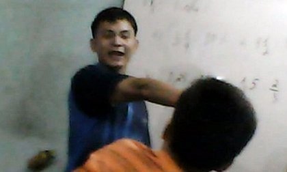 Thời của nhà giáo... vô trách nhiệm? - 2 Nhiều phụ huynh ủng hộ và cho phép thầy giáo này đánh học trò vì ở nhà không dạy được con.