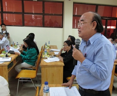 Trường ngoài công lập tuyển sinh “èo uột”: Đổ lỗi trường công - 2 Đại diện Trường ĐH Kinh tế - Công nghiệp Long An đề xuất ý kiến.