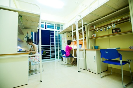 Tư vấn tuyển sinh và chương trình học bổng toàn phần vào ĐH FPT - 10 Một phòng ký túc xá tiện nghi của sinh viên Đại học FPT