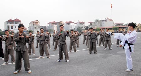 Nữ giáo viên trẻ của cảnh sát đặc nhiệm - 2 Nữ giáo viên trẻ của cảnh sát đặc nhiệm