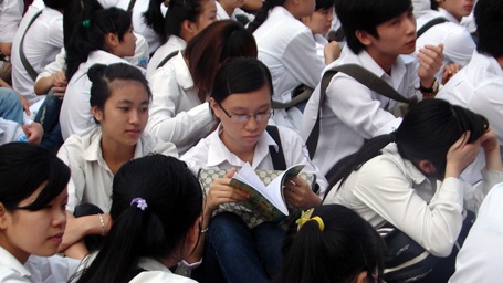 “Học sinh bây giờ khổ cực quá” - 1 Giáo viên, học sinh đều mong muốn giảm tải chương trình phổ thông