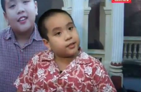 “Hiện tượng Đỗ Nhật Nam” qua ý kiến chuyên gia nước ngoài - 1 Bé Đỗ Nhật Nam trong đoạn clip trả lời phỏng vấn