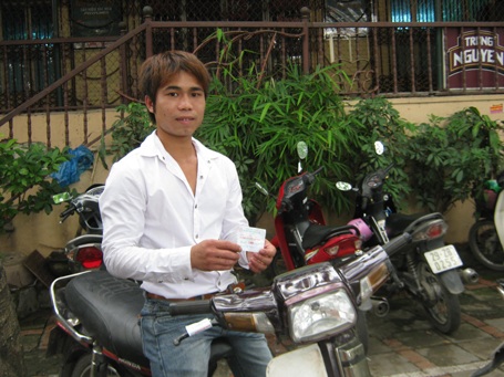 Điểm trông xe phục vụ nhân dân do Hội Cựu chiến binh cơ quan UBND quận Ba Đình quản lý.