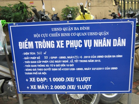 Điểm trông xe phục vụ nhân dân do Hội Cựu chiến binh cơ quan UBND quận Ba Đình quản lý.