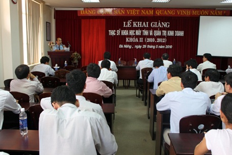 Duy Tân - Đại học ngoài công lập đầu tiên đào tạo tiến sĩ - 1 Duy Tân - Đại học ngoài công lập đầu tiên đào tạo tiến sĩ
