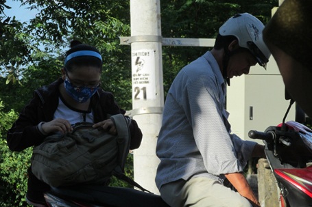 Sau Tết Đoan Ngọ, sĩ tử ồ ạt lên đường ôn thi - 4 Chia tay phụ huynh…