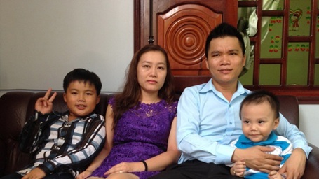 Gia đình anh Nguyễn Thành Đạt tâm đắc chọn chương trình Anh văn Hè tại ILA cho con