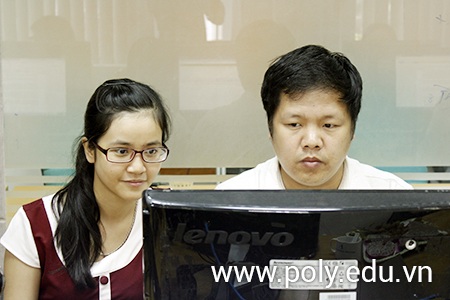 Tọa đàm: Trượt Đại học - Cách nào để thành công? - 7 Sinh viên chuyên ngành Kế toán của FPT Polytechnic trong một giờ thực hành