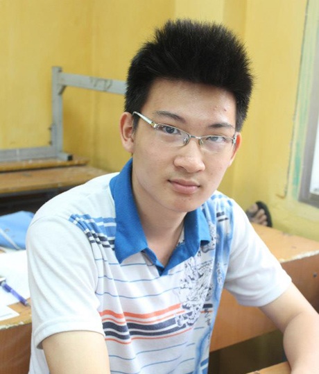 Thủ khoa 29,5 điểm ở đất cảng: “Em học rất ít” - 2 Thành Danh ở lớp học