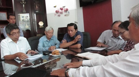 ĐH Hùng Vương TPHCM: Hai “phe” giành 1 con dấu - 1 ĐH Hùng Vương TPHCM: Hai “phe” giành 1 con dấu