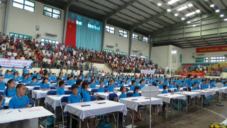 Gần 500 học sinh thi tài làm toán nhanh - 3 Gần 500 học sinh thi tài làm toán nhanh