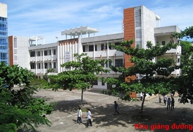 Trường CĐ GTVT II Đà Nẵng thông báo xét tuyển Cao đẳng nguyện vọng bổ sung năm 2013 - 2 Khu giảng đường Trường Cao đẳng Giao thông Vận tải II Đà Nẵng
