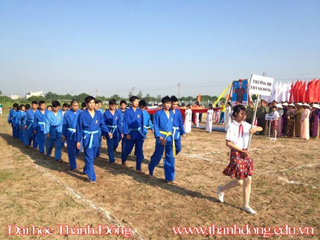 Đại học Thành Đông thông báo tuyển sinh năm 2013 - 2 Sinh viên ĐH Thành Đông tham gia Đại hội Thể dục Thể thao