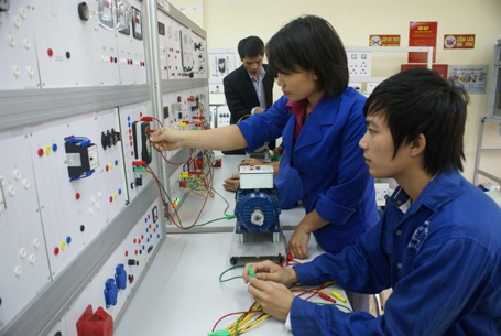 Trường CĐ Nghề Kỹ thuật Công nghệ: Đào tạo gắn với nhu cầu xã hội - 2 Trường Cao đẳng Nghề Kỹ thuật Công nghệ