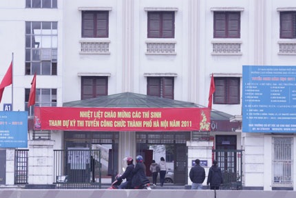 Thủ khoa vẫn “thi trượt” công chức