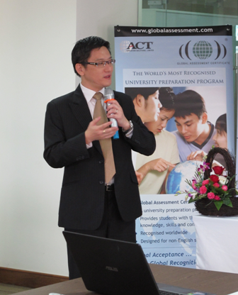 Dự bị đại học, bước đệm quan trọng trước thềm du học - 1 Đừng để bất đồng ngôn ngữ cản trở con đường học tập của bạn.