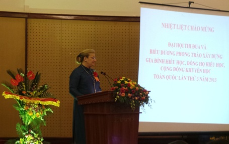 Bà Katherine Muler - Marin, trưởng văn phòng đại diện UNESCO tại Việt Nam phát biểu tại Đại hội
