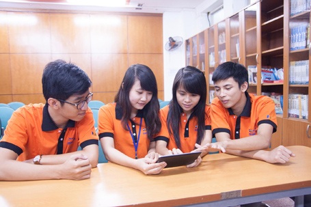 Triển khai chương trình đào tạo “New ACCP - Công nghệ không sách giấy” - 1 Sinh viên nhập học sẽ được tặng một máy tính bảng phục vụ công việc học tập
