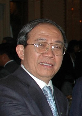 GS.TSKH Trần Văn Nhung.