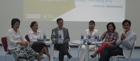 Tôi thẳng thắn từ chối một sinh viên đến nhà “xin điểm” - 1 Tham nhũng đang thách thức nhiều lĩnh vực
